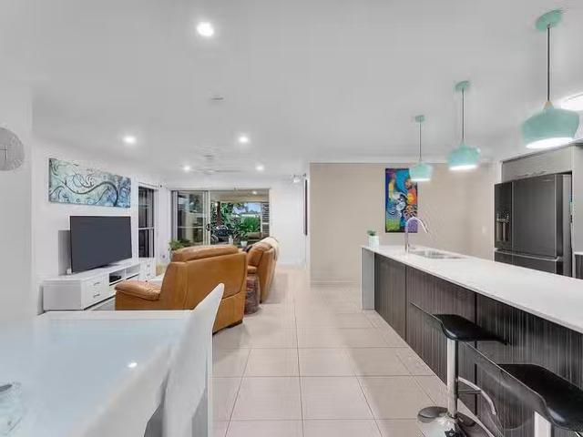 Unique 18 Wildwood Circuit, Mango Hill, QLD 4509