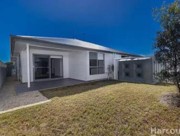 New 18A Fitzroy Place, South West Rocks, NSW 2431 Duplex / S.