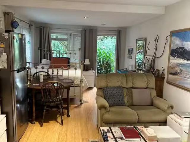 Nice 18B Tourello Road, MOUNT ELIZA, VIC 3930 Studio for Rent