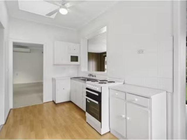 Cheap 194 Alfred Street, Narraweena House for rent Listed by.