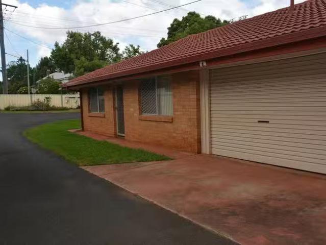 Nice 1/95 Hume Street, Toowoomba City, QLD 4350