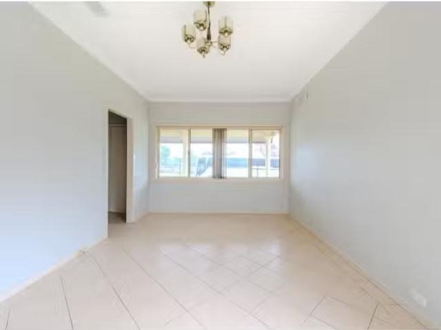 New 1974 The Northern Road, Orchard Hills House for rent List.