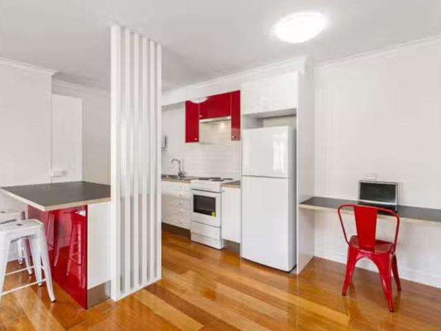 Unique 1/97 99 Raleigh Road, Maribyrnong VIC 3032