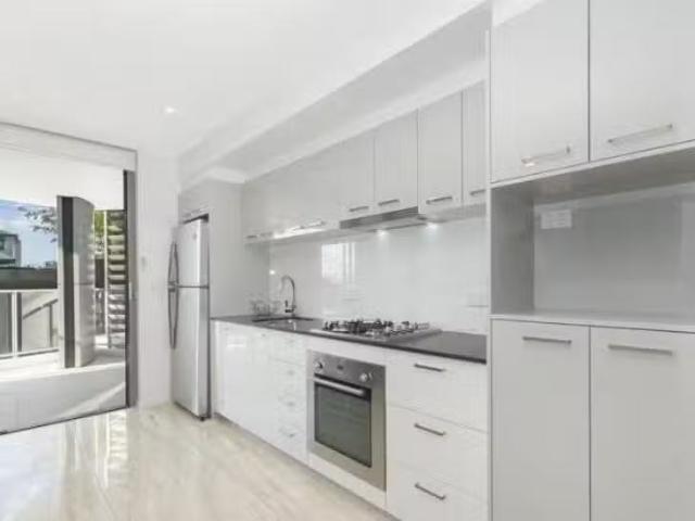 Charming 19/141 145 Dornoch Terrace, Highgate Hill, QLD 4101