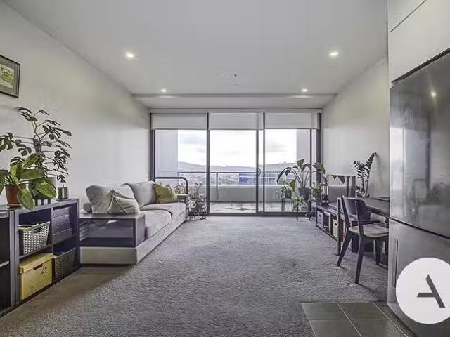 Nice 191/45 West Row, City, ACT 2601