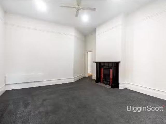 Deal! 192A George Street, East Melbourne House for rent Liste.