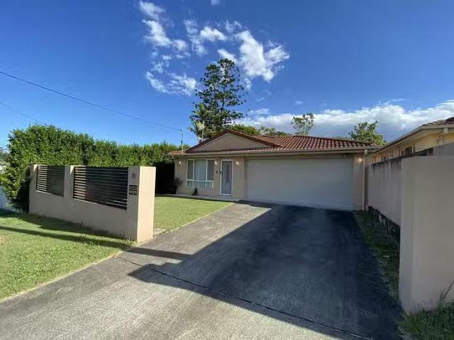 Charming 19 Liverpool Street, Eight Mile Plains, QLD 4113