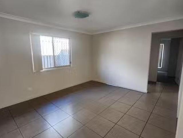 Cheap 19 Murphy Court, Redbank Plains, QLD 4301