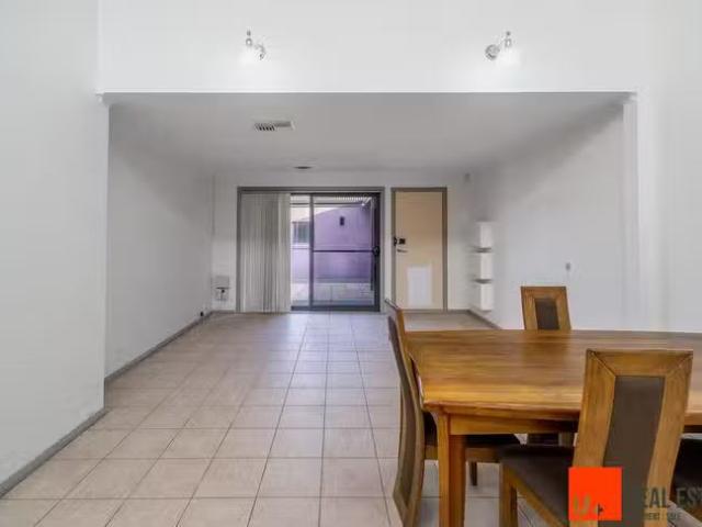 Cheap 19 Sarre Street, Gungahlin, ACT 2912