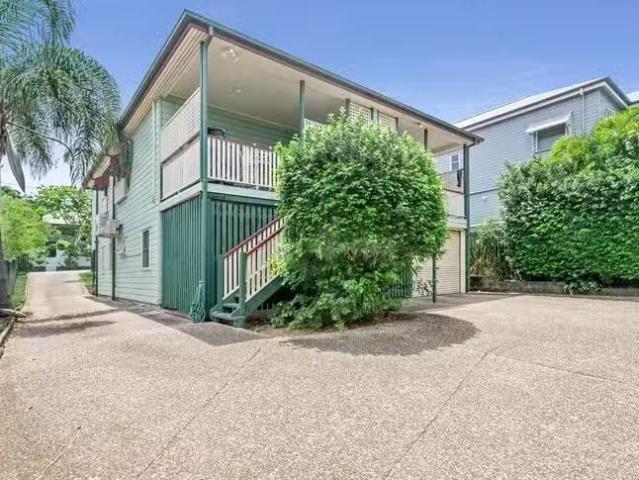 Unique 1/9 Sinclair Street, East Brisbane, QLD 4169