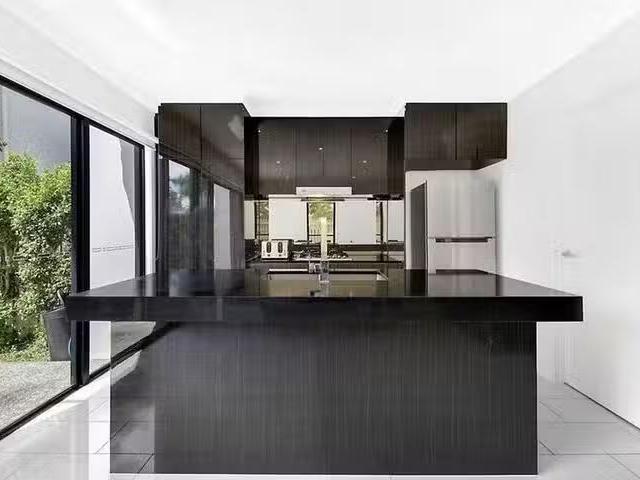 Cozy 19 Peninsula Drive, Robina, QLD 4226