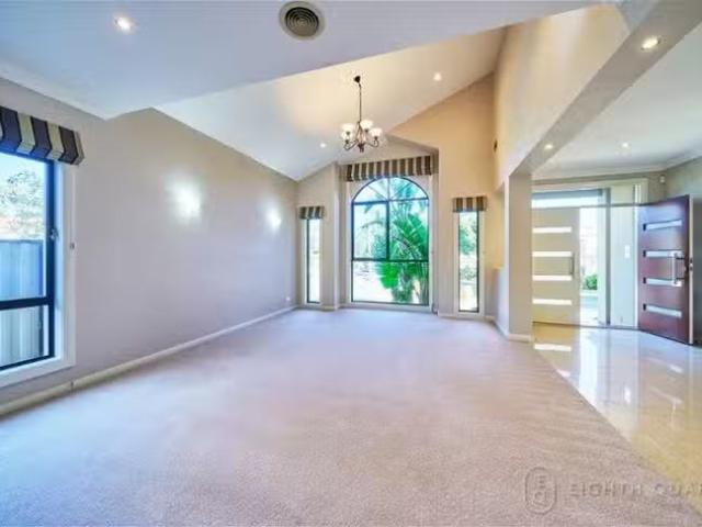 For Rent! 19 Ritz Street, Vermont South, VIC 3133