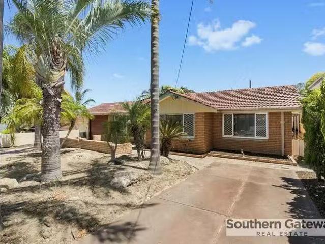 Just in! 19A Barron Way, Orelia, WA 6167