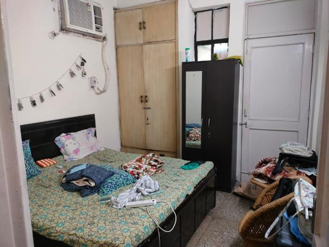 Rental | 1.5 BHK 450 Sq.Ft. Apartment in Vasant Apartment Mayur Vihar