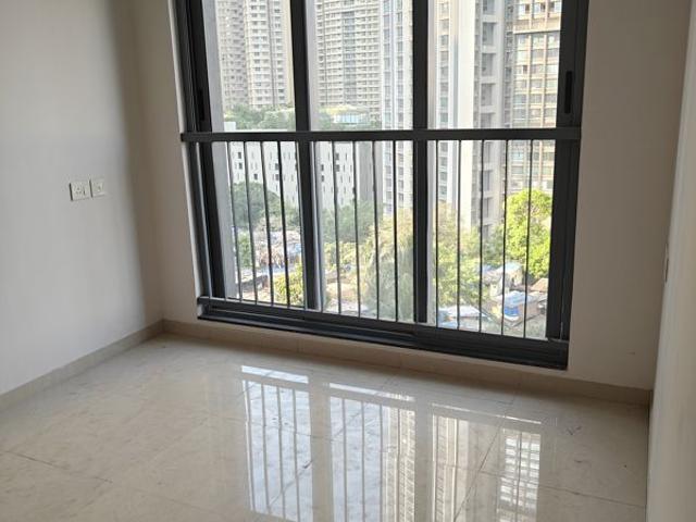 Rental | 1.5 BHK + 477 Sq.Ft. Apartment in Kalpataru Elitus