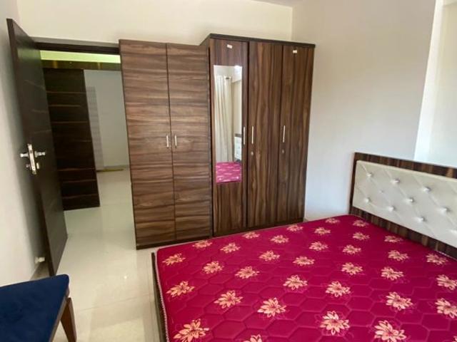 Rental | 1.5 BHK 600 Sq.Ft. Apartment in Ankur Building