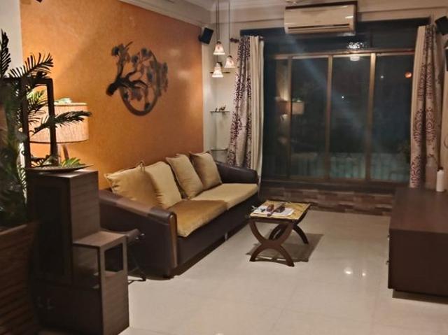 Rental | 1.5 BHK + 600 Sq.Ft. Apartment in Bandra West