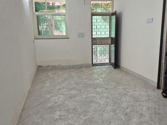 Rental | 1.5 BHK + 650 Sq.Ft. Apartment in Mayur Vihar