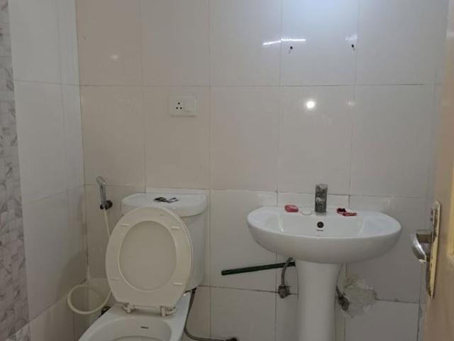 Rental | 1.5 BHK 650 Sq.Ft. Apartment in Arun Vihar Sector 37