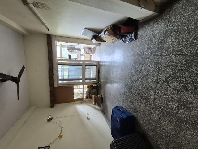 Rental | 1.5 BHK + 750 Sq.Ft. Apartment in Mayur Vihar