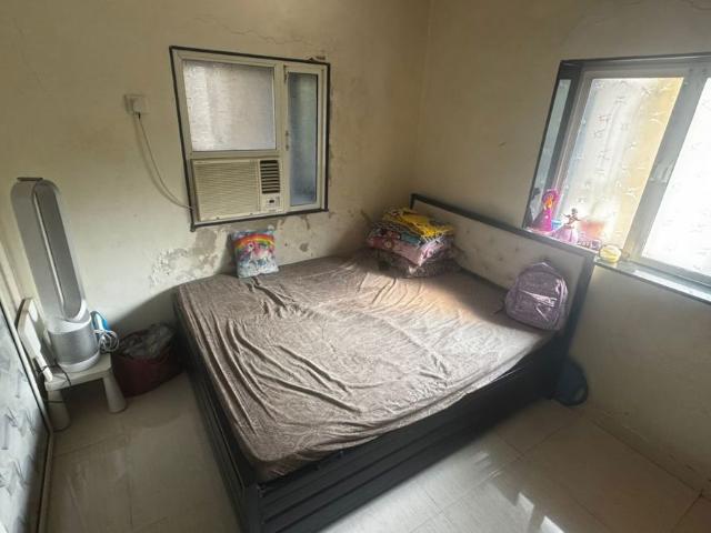 Rental | 1.5 BHK 750 Sq.Ft. Apartment in Ankur Building