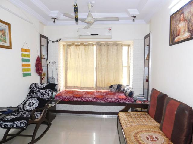Rental | 1.5 BHK 750 Sq.Ft. Apartment in Ankur Building