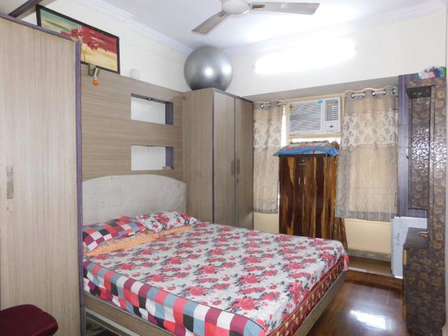 Rental | 1.5 BHK 750 Sq.Ft. Apartment in Ankur Building