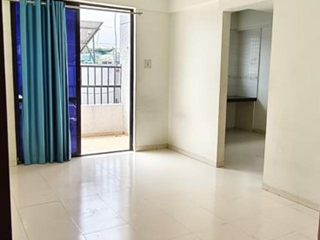 Rental | 1.5 BHK 764 Sq.Ft. Apartment in Nirman Rutugandh Apartment