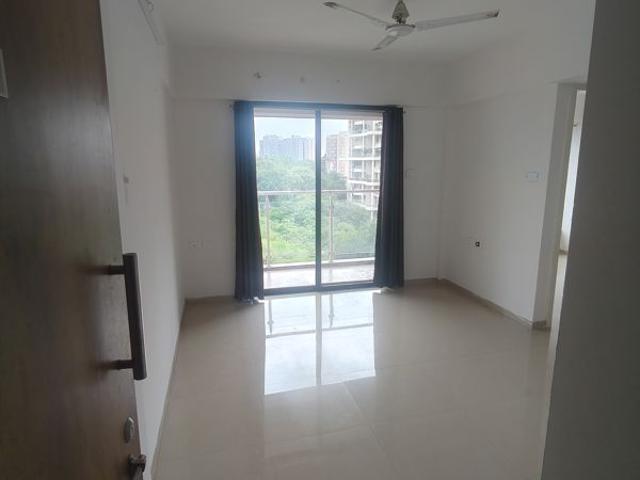 Rental | 1.5 BHK + 780 Sq.Ft. Apartment in Goel Ganga Millennia