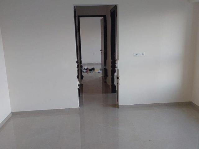 Rental | 1.5 BHK 1108 Sq.Ft. Apartment in Dosti West County