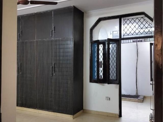 Rental | 1.5 BHK 300 Sq.Mt. Villa in RWA Apartments Sector 37
