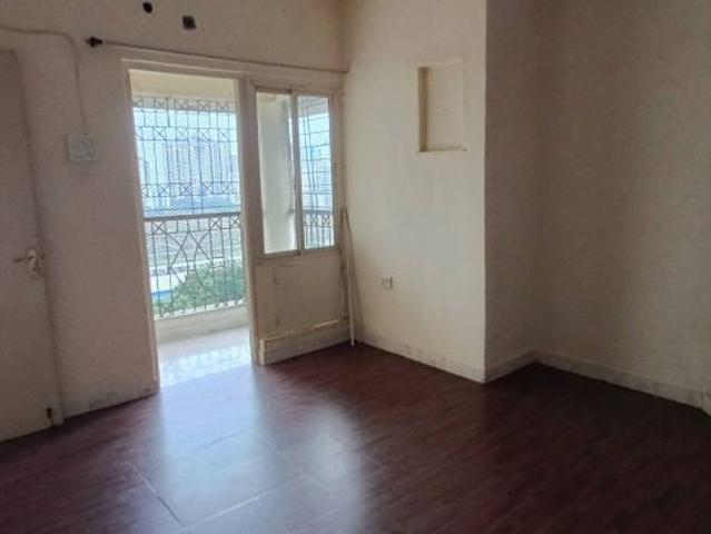 Rental | 1.5 BHK + Extra Room 550 Sq.Ft. Apartment in Manek Complex