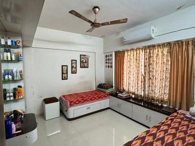 Rental | 1.5 BHK + Extra Room 800 Sq.Ft. Apartment in Bramha Skycity Apartment