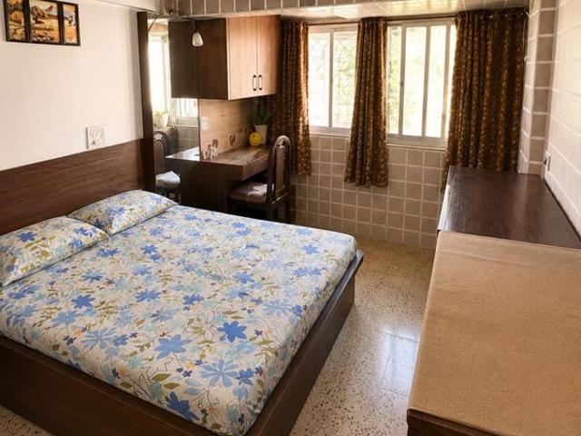 Rental | 1.5 BHK + Prayer Room 600 Sq.Ft. Apartment in Veera Desai Industrial Estate