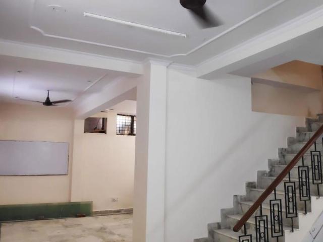 Rental | 1.5 BHK + Prayer Room 650 Sq.Ft. Villa in Sector 30
