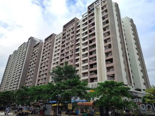 Rental | 1.5 BHK + Prayer Room 662 Sq.Ft. Apartment in Mantra Insignia