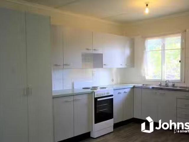 For Rent! 1 Trumpy Street, Silkstone, QLD 4304