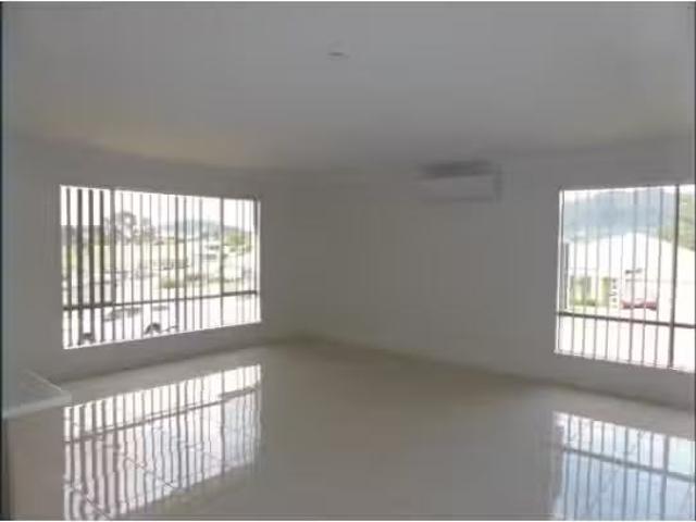For Rent! 1 White Circuit, GLOUCESTER House for rent Listed b.