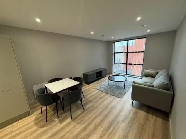 Rental! 1 BA 1 bedroom apartment for rent in Northwood Street.