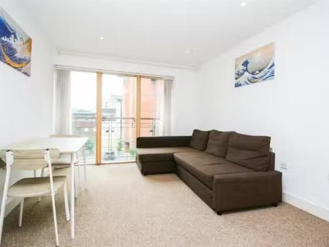 For Rent! 1 BA 1 bedroom apartment for rent in Canal Wharf, 18.