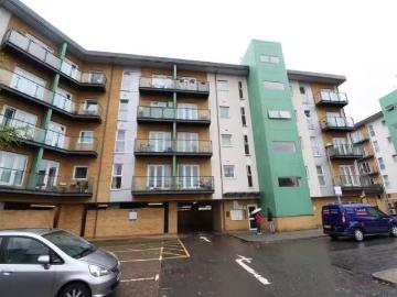 Cozy 1 BA 1 bedroom apartment for rent in Parkhouse Court, Hat.