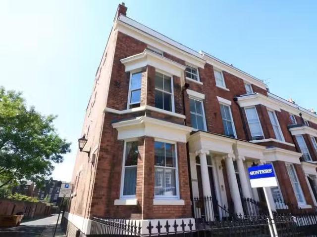 Unique 1 BA 1 bedroom flat for rent in Bedford Street South, L.