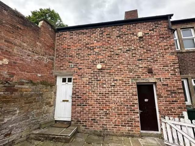 Nice 1 BA 1 bedroom flat for rent in Coach Lane, Cleckheaton.