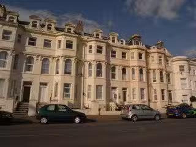 Deal! 1 BA 1 bedroom flat for rent in South Terrace, Littleham.