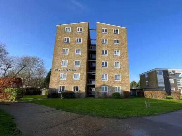 Unique 1 BA 1 bedroom flat for rent in St Davids Gate, Lancing.