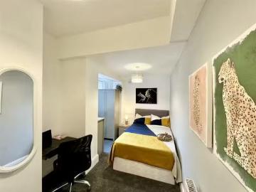 Charming 1 BA 1 bedroom house share for rent in Berry Street.