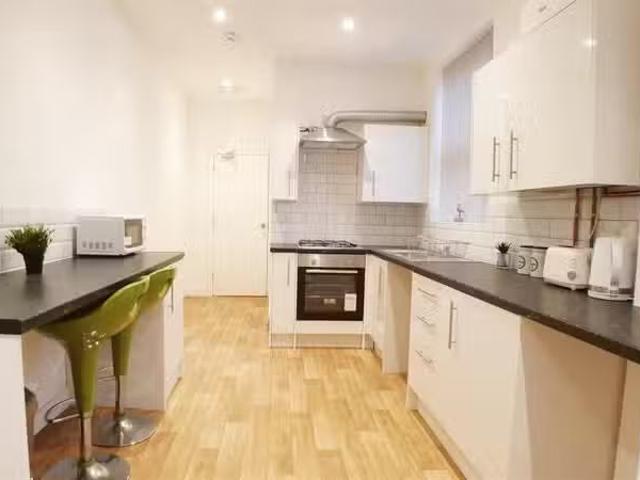Nice 1 BA 1 bedroom house share for rent in Frederick Road, Bi.