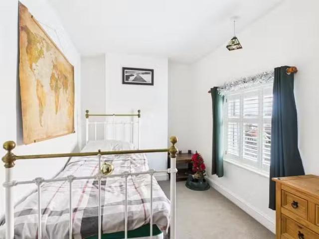 New 1 BA 1 bedroom house share for rent in Laceyfields Road, H.