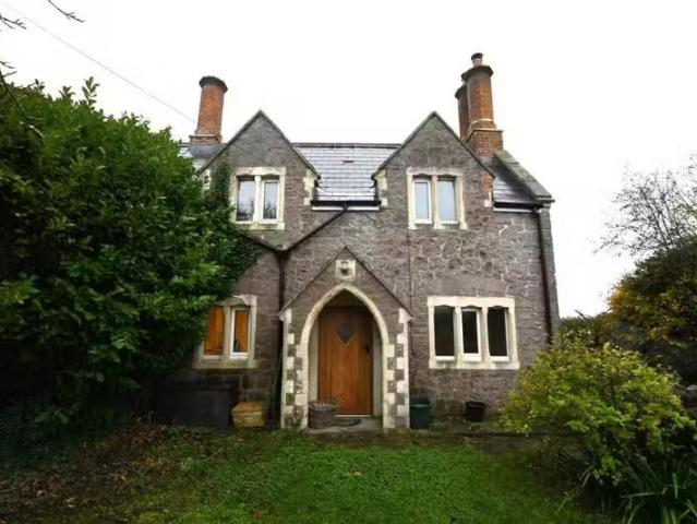 Charming 1 BA 1 bedroom semi detached house for rent in Rector.