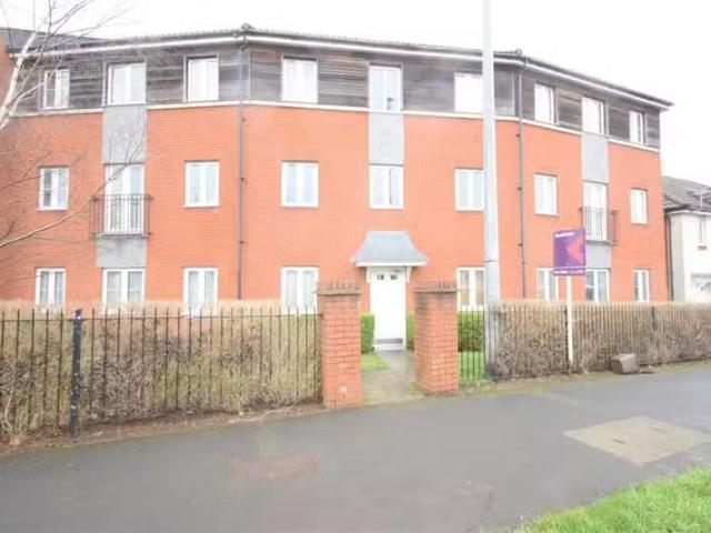 Cheap 1 BA 2 bedroom apartment for rent in Birchwood Road, Bri.